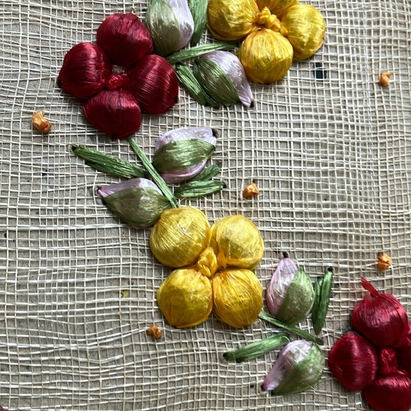 Cream and Red Floral Tote with Bamboo Handles - Picture 3 of 14